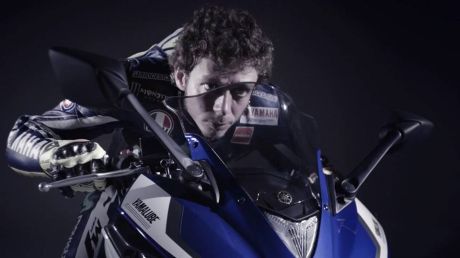 rossi on yamaha R25