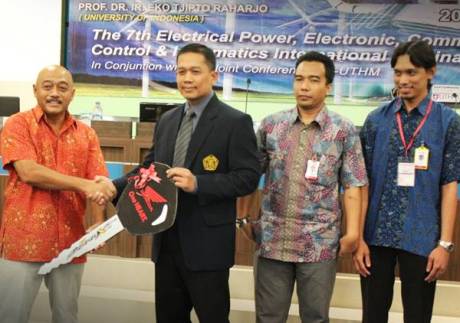 Guna mendukung Dunia Pendidikan, AHM Donasikan Sepeda Motor ke Unibraw 1