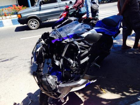 kecelakaan yamaha R25
