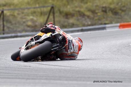 marc marquez near miss 68 degree cornering on brno test 2015