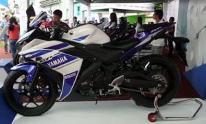 Yamaha-R25-Vietnam-2