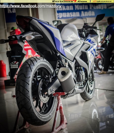 Yamaha YZF-R25 Blue pertamax7.com Indonesia 41