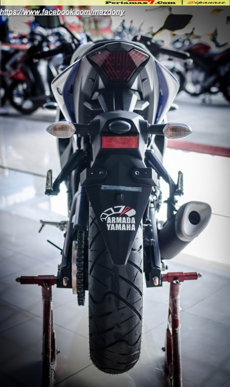 Yamaha YZF-R25 Blue pertamax7.com Indonesia 44