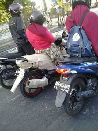 honda beat dibungkus kardus motor lemper