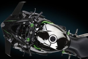 kawasaki-ninja-h2r-10-600×400