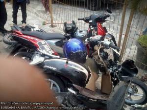 Kecelakaan Beruntun di pasar kuncen yogyakarta&nbsp;5