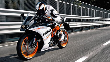 KTM RC 390 on track