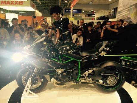 launching kawasaki ninja H2R intermot germany