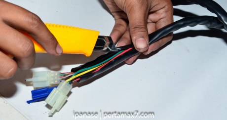 mematikan AHO Yamaha R15 dengan saklar Old Vixion 20