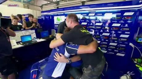 pesta kemenangan valentino rossi di Motogp Misano 2014 pertamax7 5