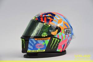 Rossi new AGV Helmet on misano 2014&nbsp;6