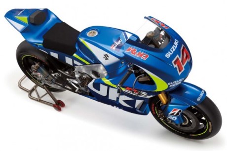 093014-motogp-2015-suzuki-GSX-RR_top-583x389
