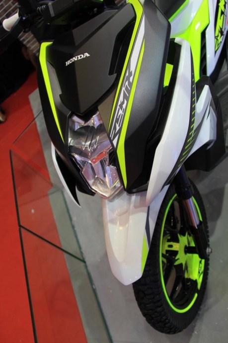 headlamp Honda remix