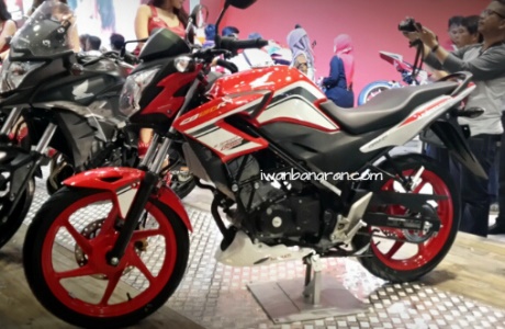Honda Cb150R striping baru Facelift 2015 2