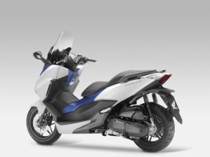 honda-forza-125-2015-05