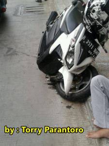 honda vario techno 110  patah setelah ditabrak&nbsp;motor