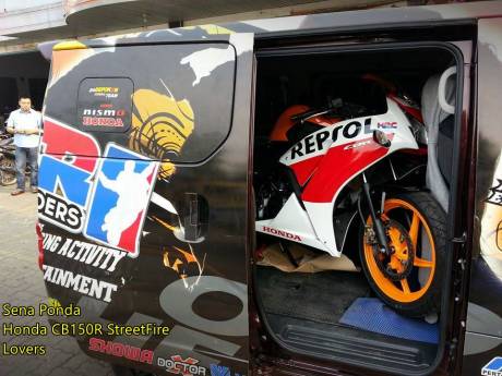 Modifikasi Honda CBR150R lokal Senaponda 2