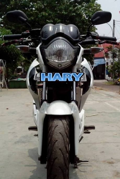 Modifikasi yamaha Old Viixion ala Hary 11