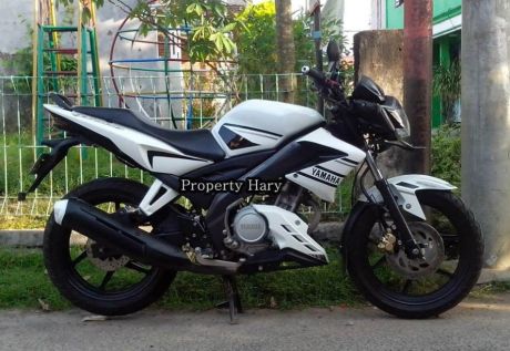 Modifikasi yamaha Old Viixion ala Hary 4