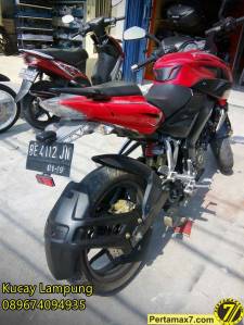 mud guard ori bajaj pulsar 200ns&nbsp;1