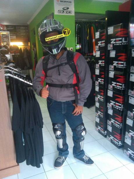 pertamax7.com pakai helm KBC