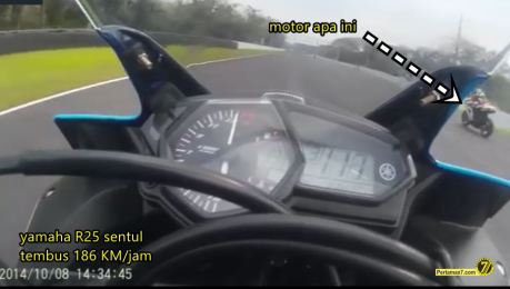 yamaha R25 186km.jam di salip motor misterius