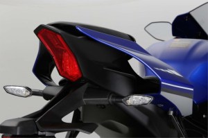 2015-Yamaha-YZF-R1-53