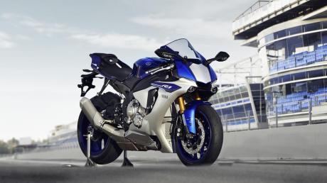 2015-Yamaha-YZF-R1-EU-Race-Blu-Static-002