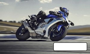 2015-Yamaha-YZF-R1-leak-01