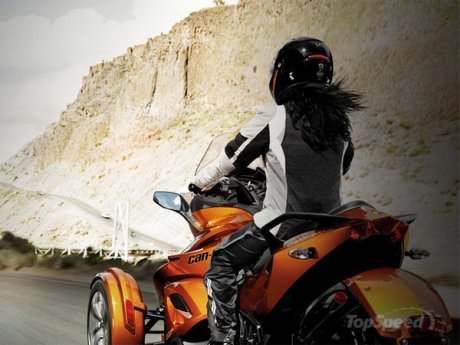 can-am-spyder-st-s-5_600x0w