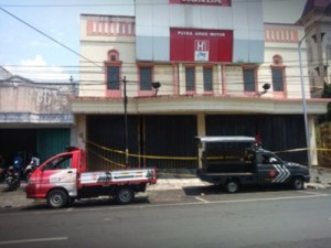 Dealer Putra Aries Motor Blitar Terbakar 34 motor hangus&nbsp;0