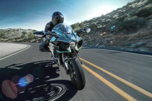 Inside Kawasaki Ninja H2 Street Legal 200HP Revelead on EICMa&nbsp;20149