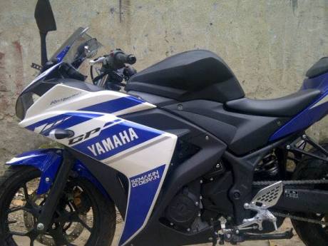 Kondom tangki Yamaha R25 ala R125 buatan chips bikin gagah 4