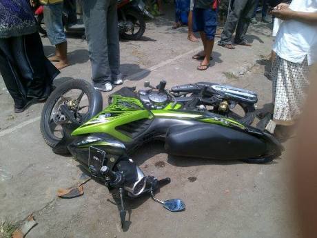 Pencuri barang mobiil babak belur tertangkap tangan di Pasang Kasongan Bantul 2