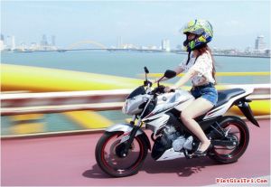 Yamaha New FZ150i with Vietnam Girls&nbsp;1