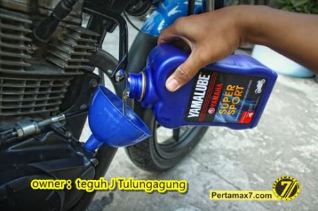Yamalube Supersport di Honda New Megapro asik 1