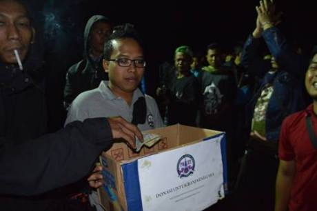 Photo 3Melalui aksi penggalangan dana sosial, PMHY mengajak semua bikers untuk memiliki rasa kemanusiaan membantu korban longsor dan banjir di Banjarnegara, Jawa Tengah.