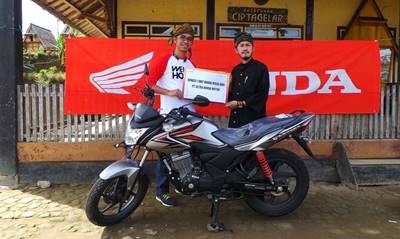 AHM Tanam 12.000 Pohon untuk Masyarakat Adat Kasepuhan Ciptagelar AHM_ (3)