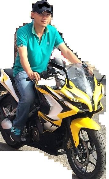 bajaj pulsar 200 SS full fairing dinaiki orang indonesia