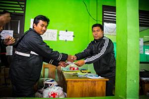 Baksos Blogger Koboys Peduli bencana tanah longsor Banjarnegara 2014&nbsp;pertamax7.com5