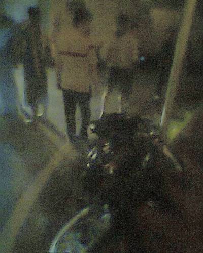 bocah naik motor bodong bonceng bertiga tanpa lampu tabrak mobil di jogja