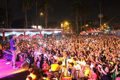 Honda Fiesta 2014 Salurkan Bantuan Generasi Muda ke GNOTA ahm_005-5