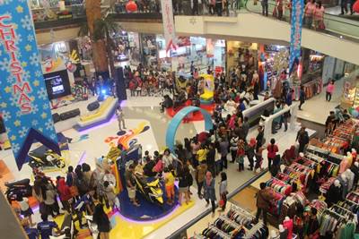 Keramaian pengunjung di launching New Mio M3 125 di Tangerang (2)