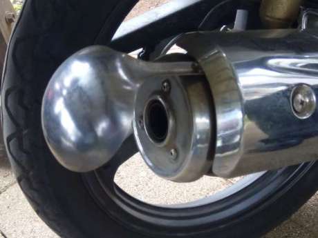 Knalpot Honda Tiger Revo dikasih sendok sayur supaya tidak nyembur ke muka