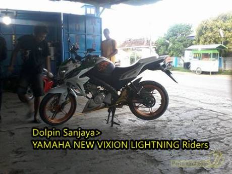 Modifikasi Yamaha New Vixion Pakai Sein Jupiter MX bergaya Mata Elang 7