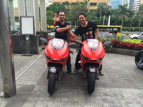 monkeymotoblog feat iwanbanaran naik ducati desmosedici rr