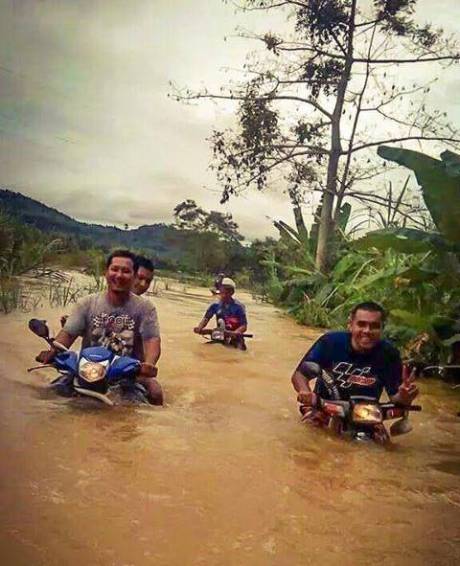 motor bebek buat renang di malaysia