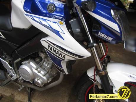 Pasang COver Radiator Yamaha New Vixion Lightning 10