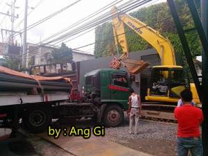 truk trailer mogok di jalan kaliurang bikin macet&nbsp;2