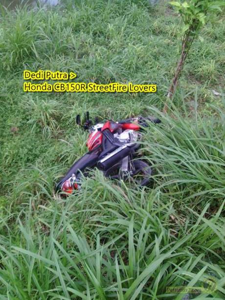 vixion kecelakaan karena lawan arah di Parangtritis yogyakarta 3